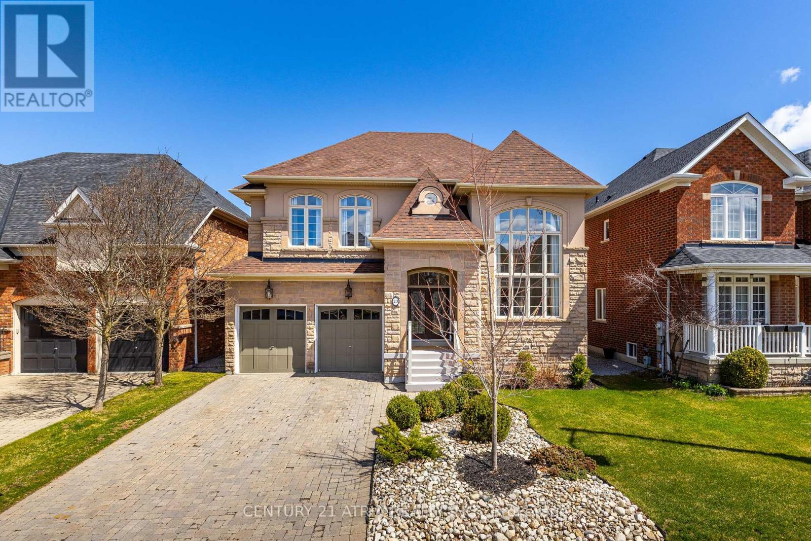 Detached at 23 WESLOCK CRESCENT, Aurora