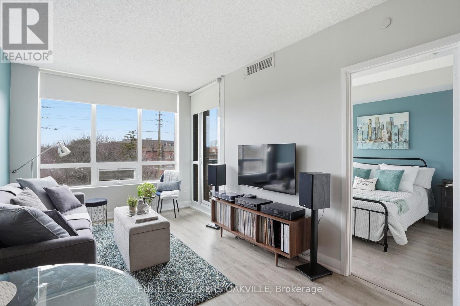 Apartment at 528 - 7608 YONGE STREET, Vaughan