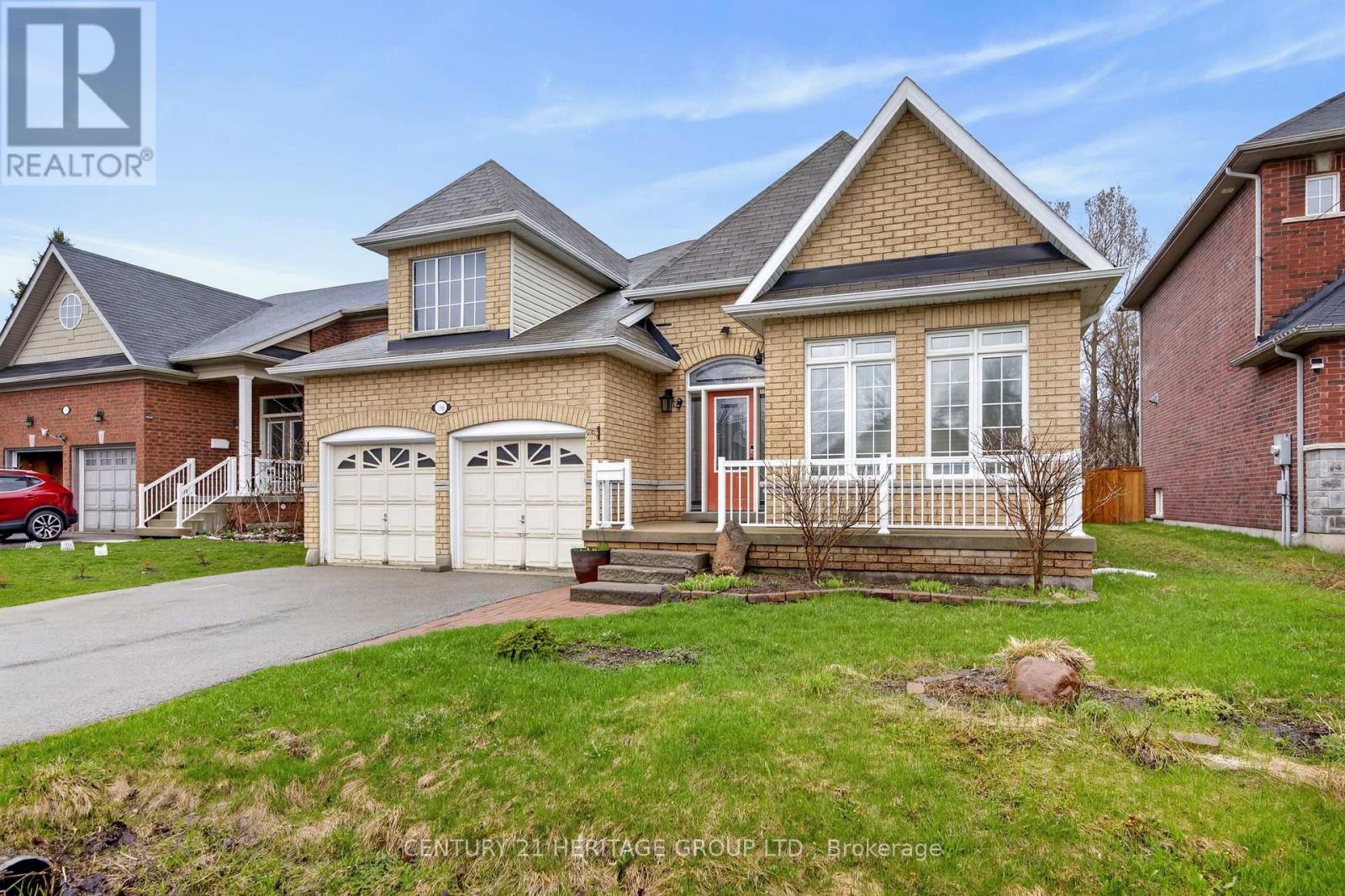 Detached at 136 RIVEREDGE DRIVE, Georgina (Keswick North)