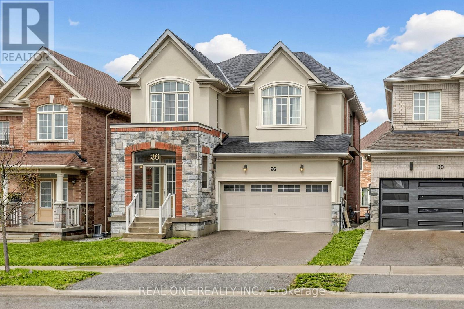 Detached at 26 MONDIAL CRESCENT, East Gwillimbury (Queensville)