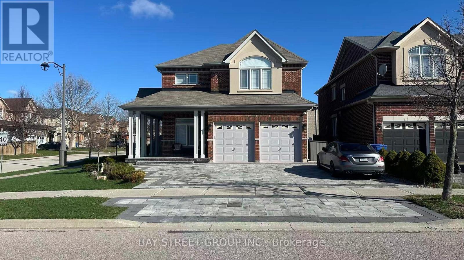 Detached at 201 BILBROUGH STREET, Aurora