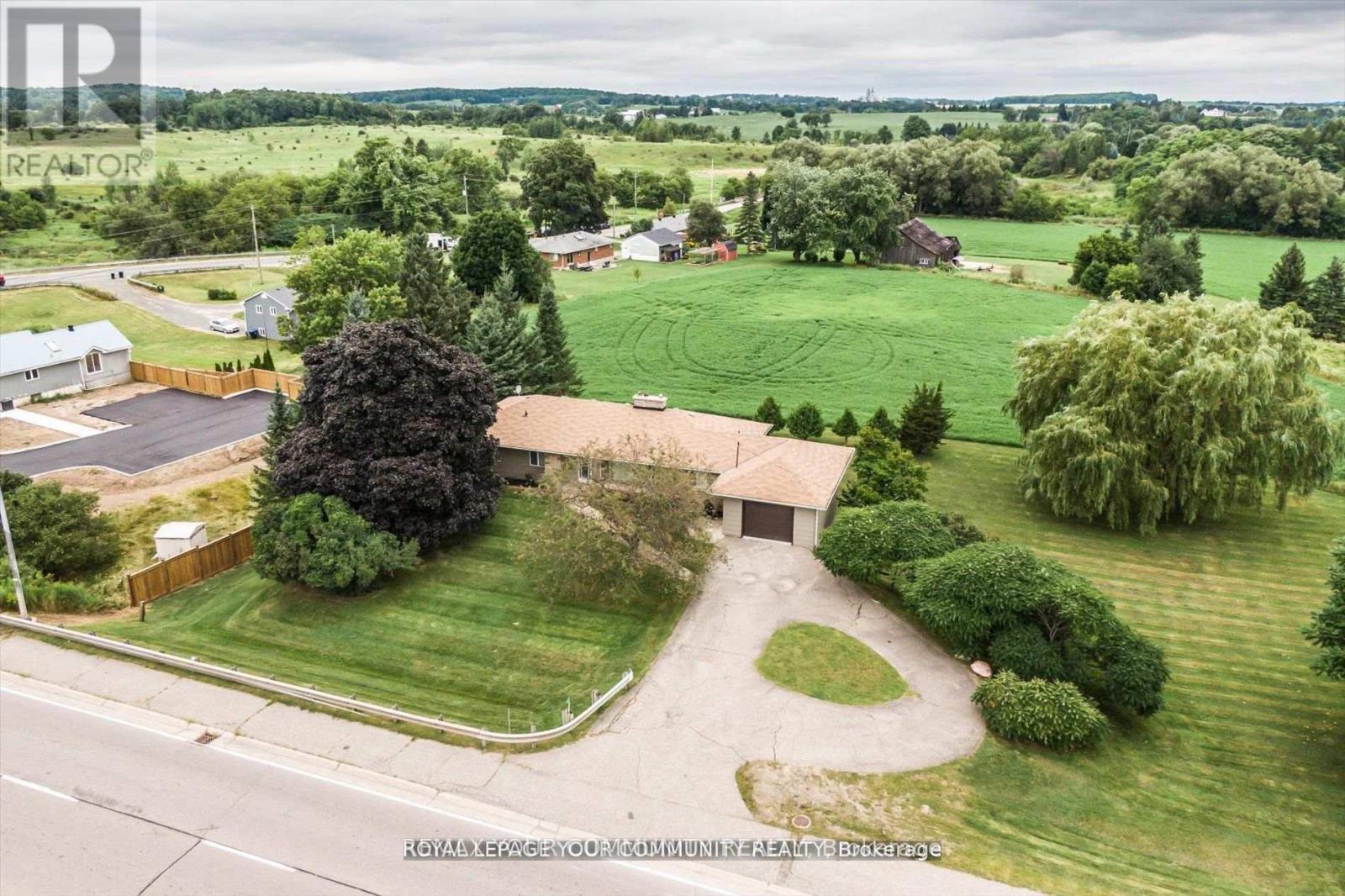 Detached at 6162 HIGHWAY 9, King (Schomberg)