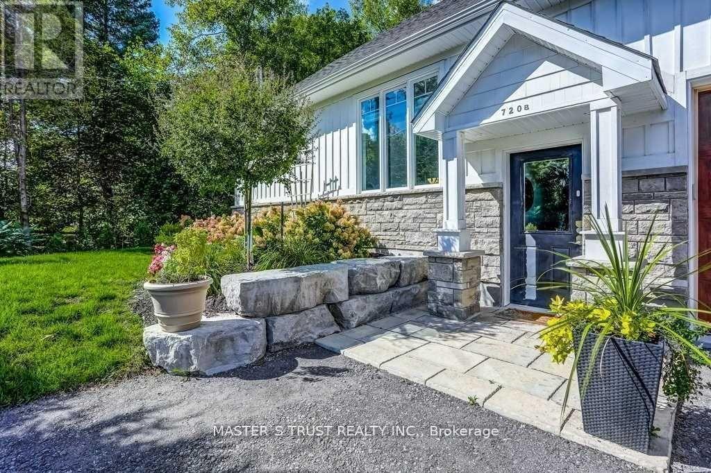 Other at 720B WELLINGTON STREET W, Aurora (Aurora Heights)