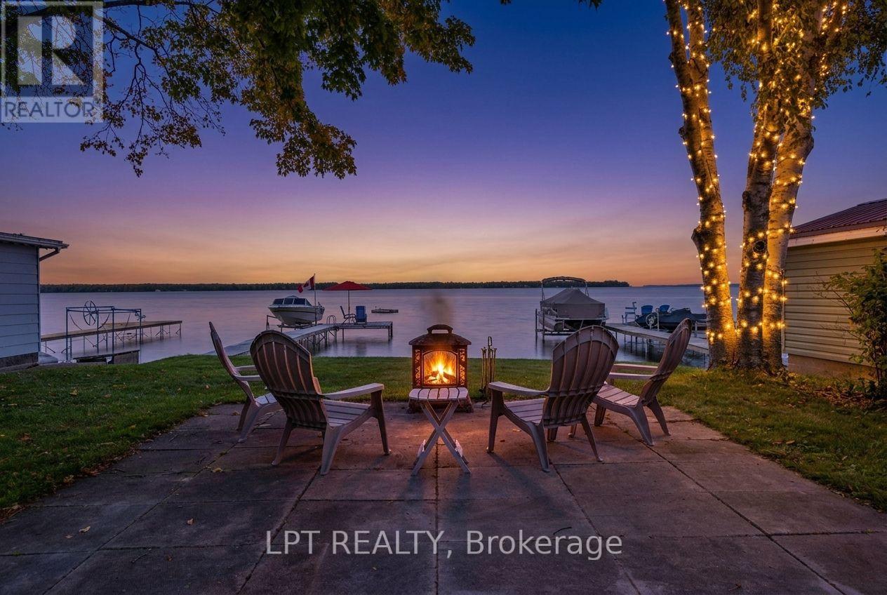 Detached at 122 BLUE HERON DRIVE, Georgina (Pefferlaw)