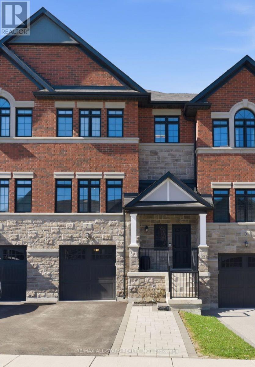 Townhouse at 7 GORD MATTHEWS WAY, Uxbridge