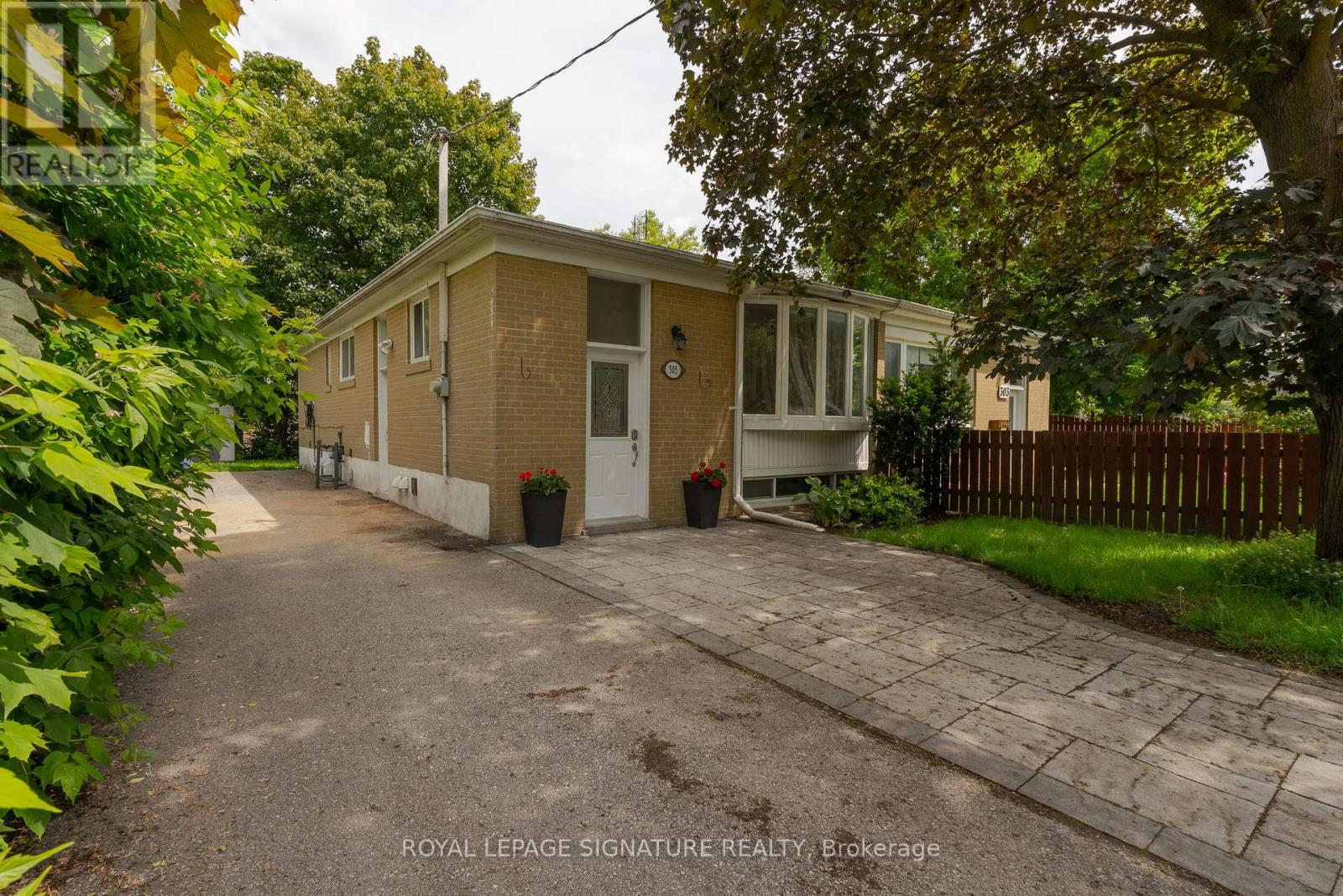 Semi-Detached/Link at BSMT - 305 BLUE GRASS BOULEVARD, Richmond Hill (Crosby)