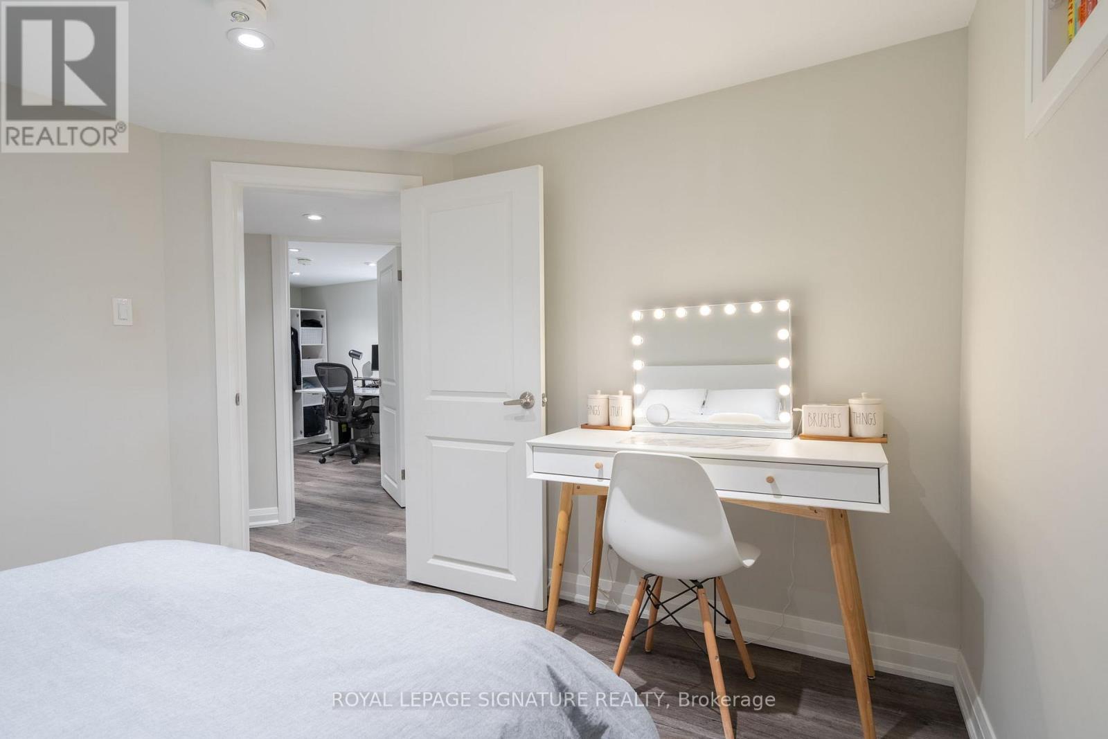 Semi-Detached/Link at BSMT - 305 BLUE GRASS BOULEVARD, Richmond Hill
