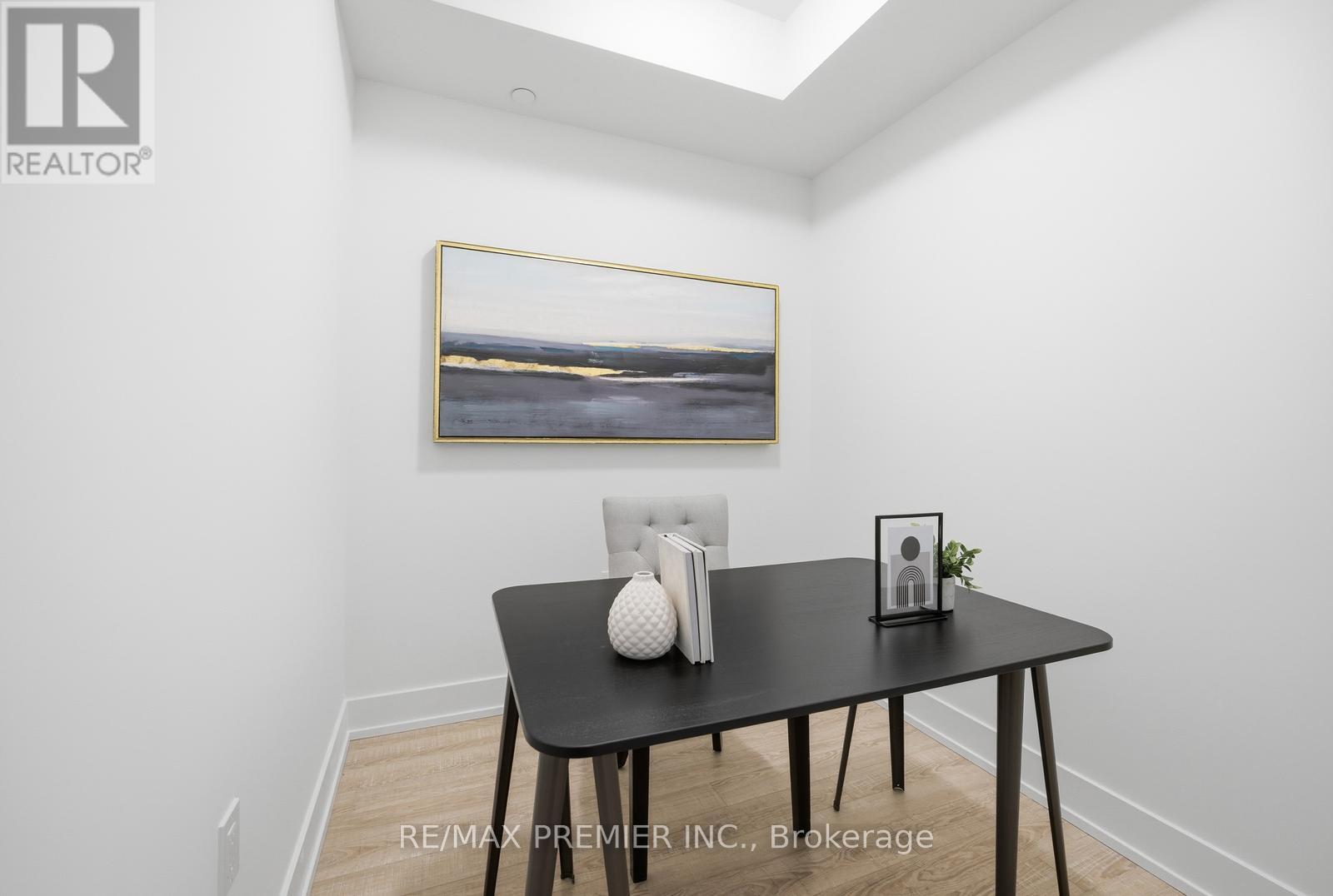 Apartment at 435 - 2075 KING ROAD, King