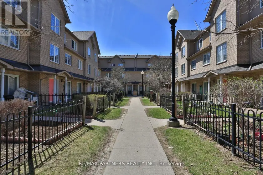 Townhouse at 11 - 23 ST MORITZ WAY, Markham
