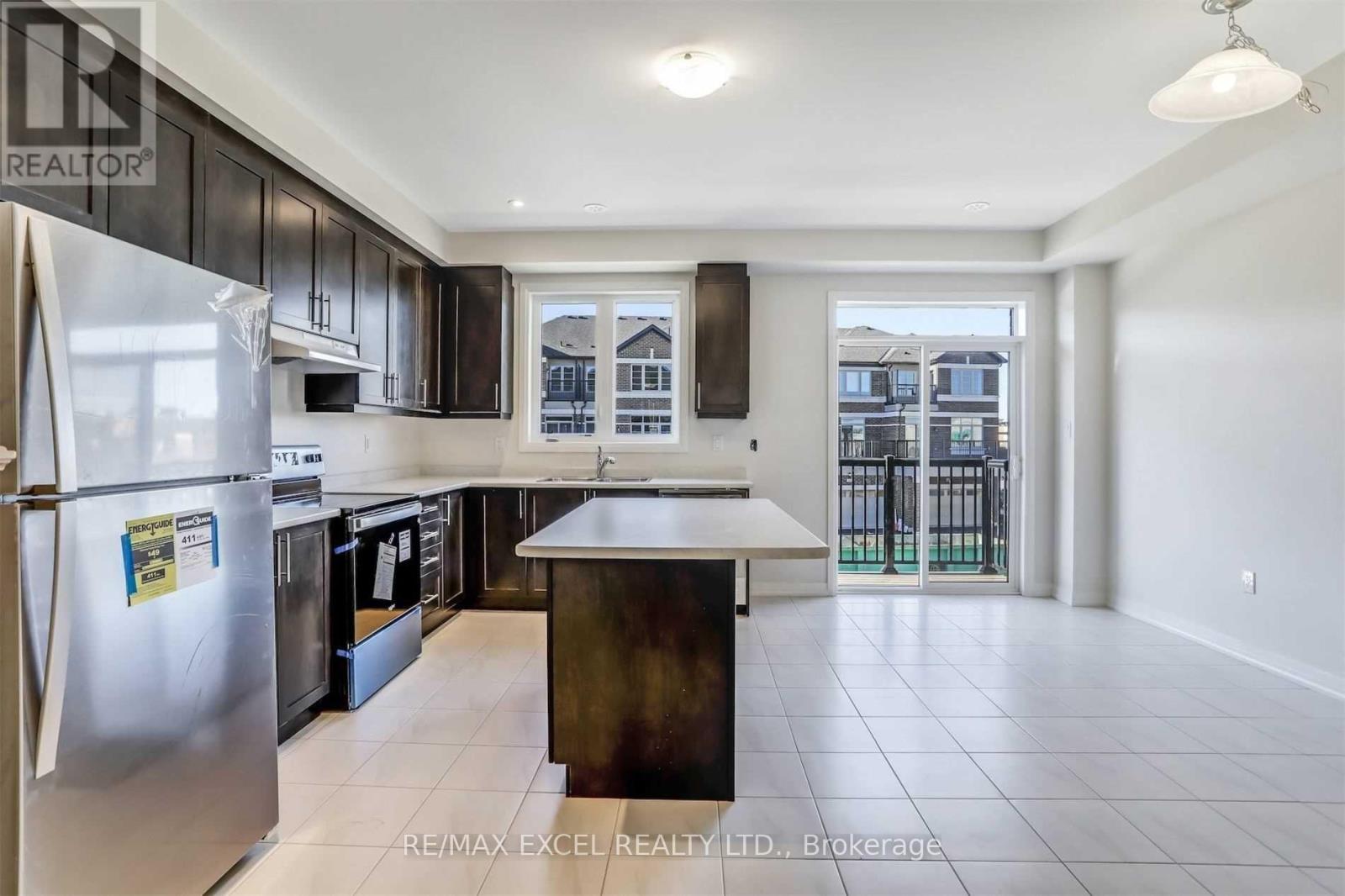 Townhouse at 40 SISSONS WAY, Markham