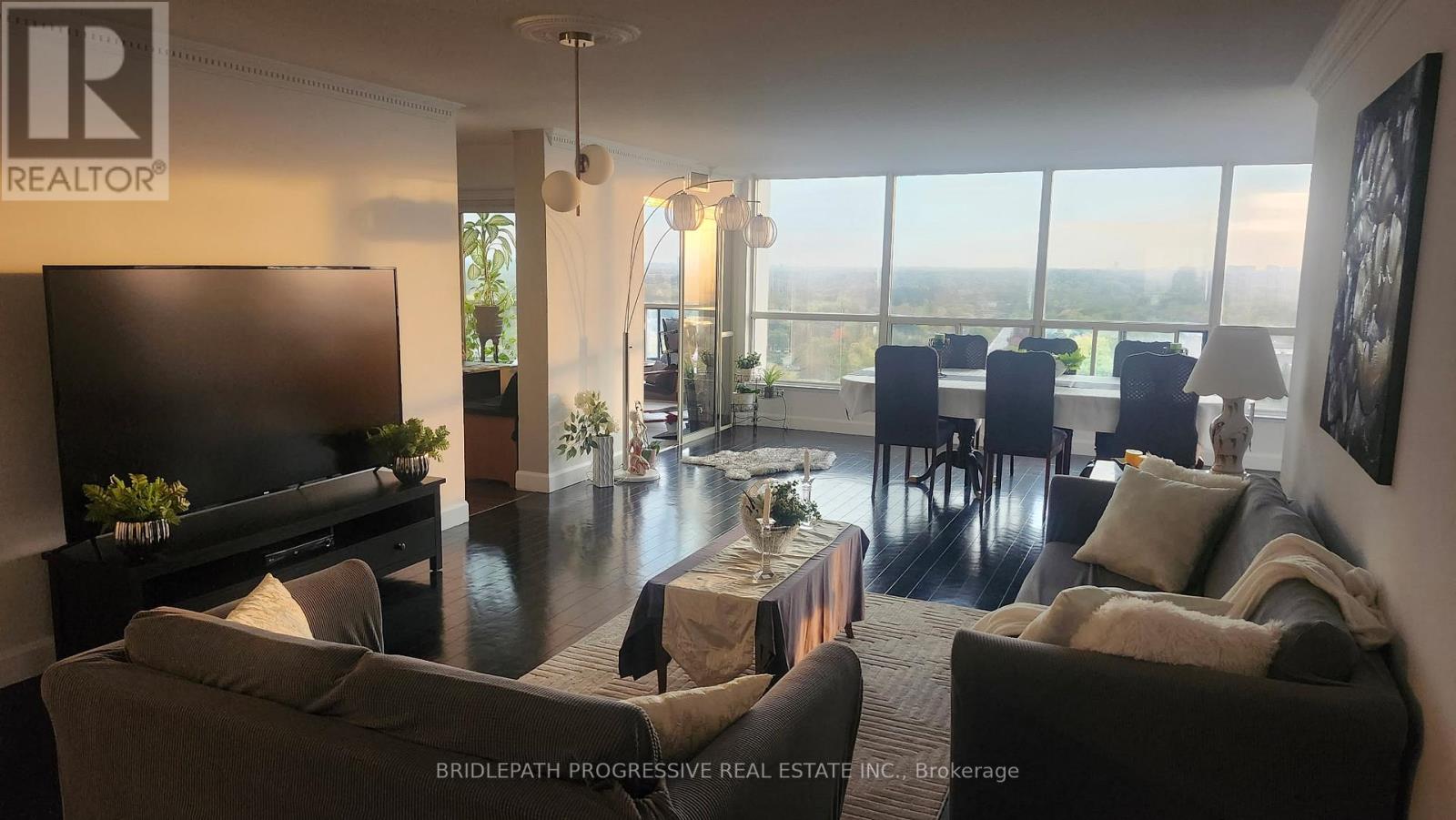 Apartment at 1505 - 7300 YONGE STREET, Vaughan (Crestwood-Springfarm-Yorkhill)