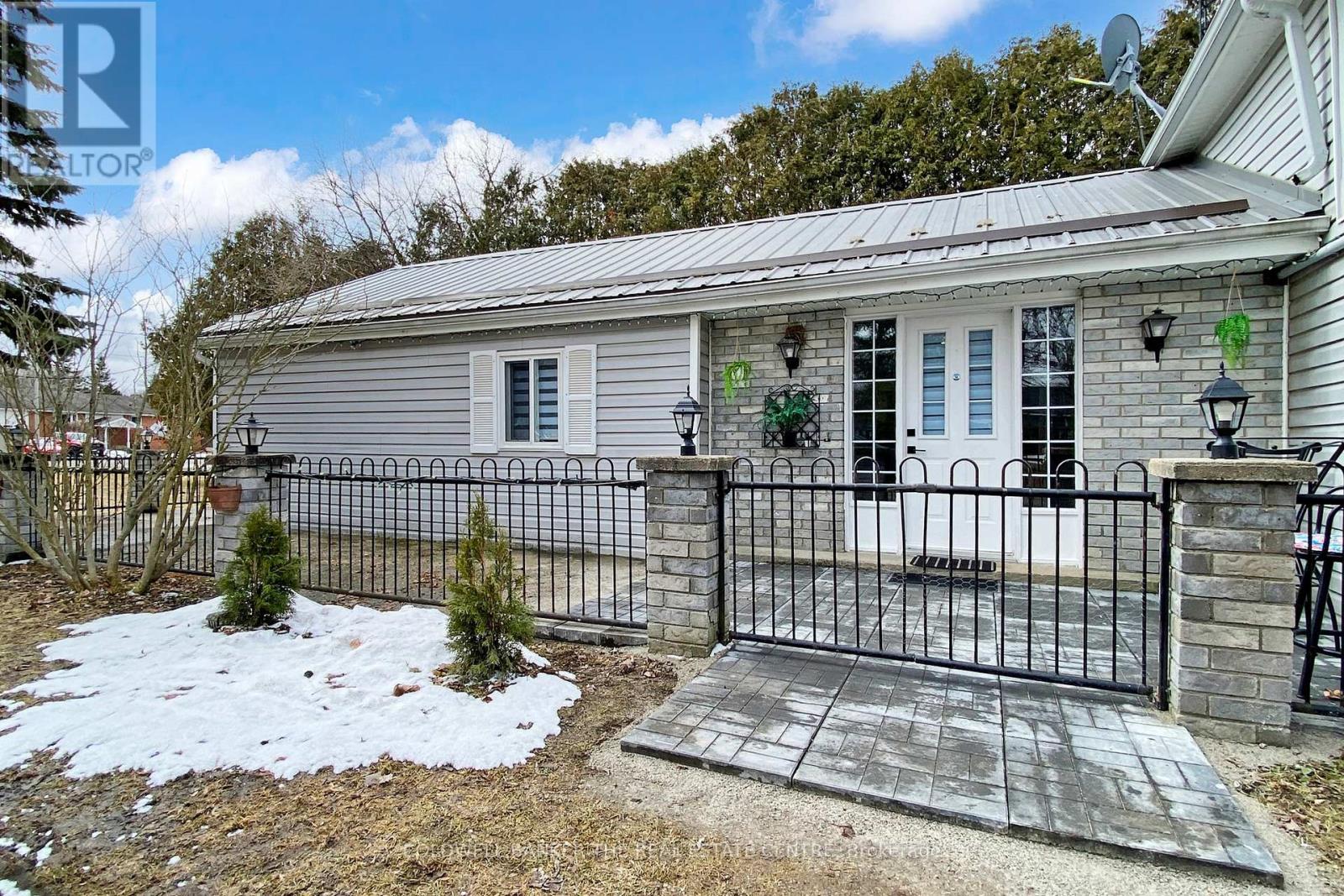 Detached at 8352 MAIN LISLE STREET, Adjala-Tosorontio (Lisle)