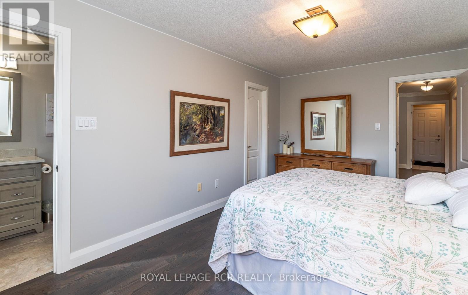 Detached at 42 ALLENVALE DRIVE, Aurora