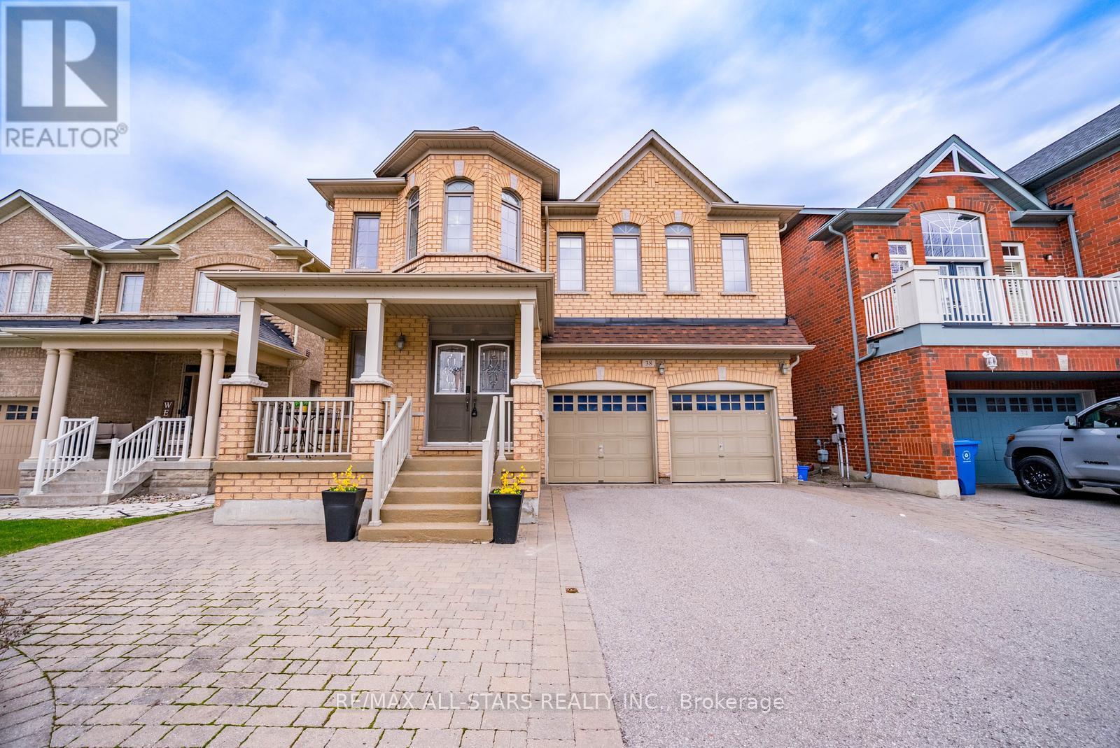 Detached at 38 SUGARDALE STREET, Whitchurch-Stouffville (Stouffville)