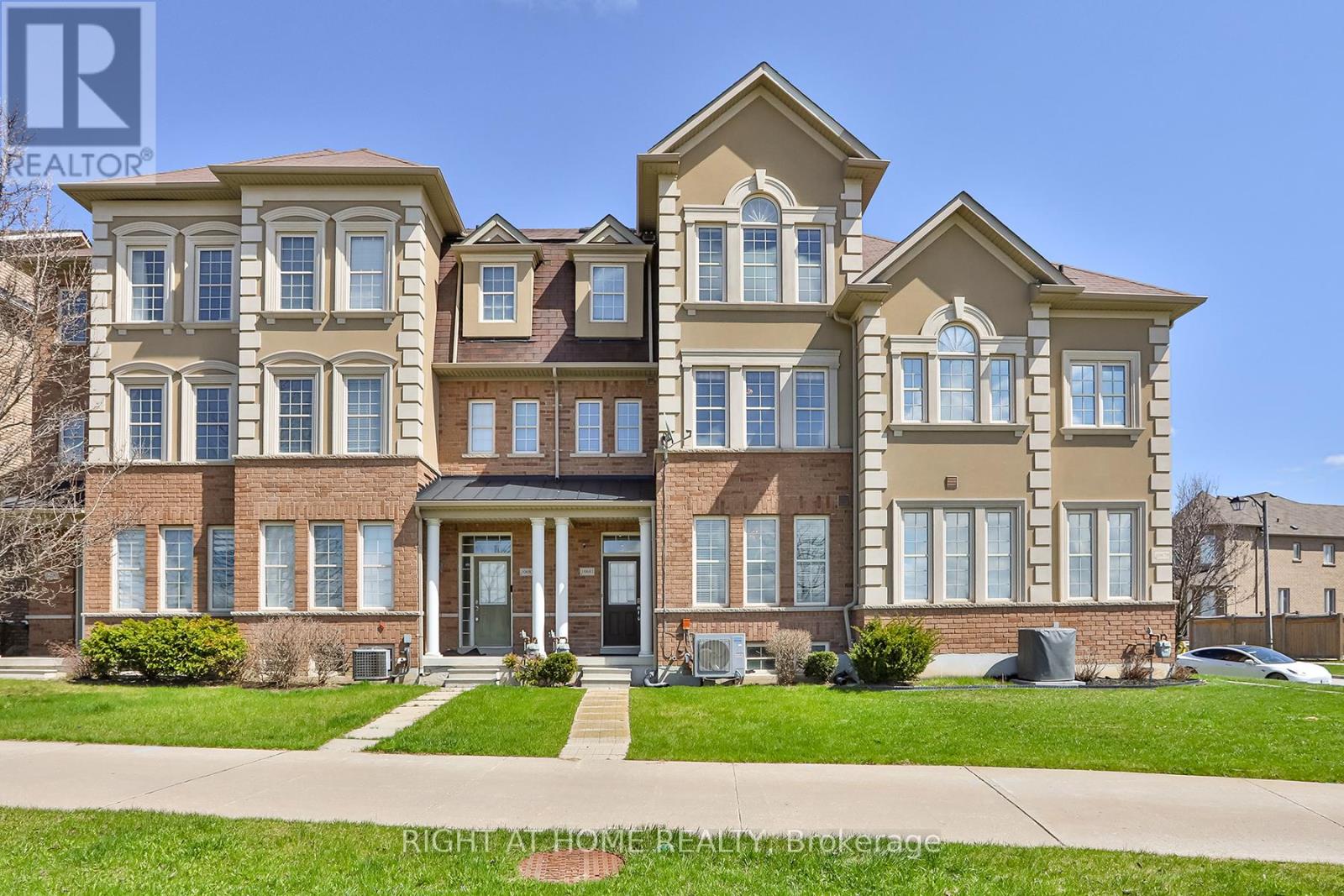 Townhouse at 10681 WOODBINE AVENUE, Markham (Cathedraltown)