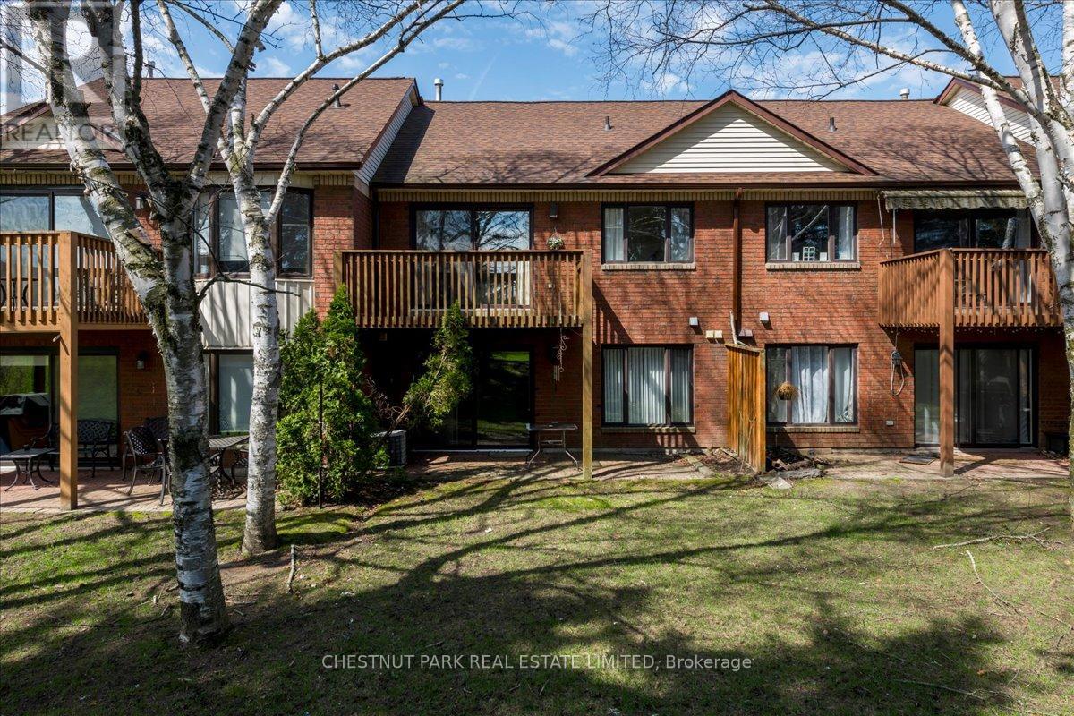 Townhouse at 138 GREEN BRIAR ROAD, New Tecumseth