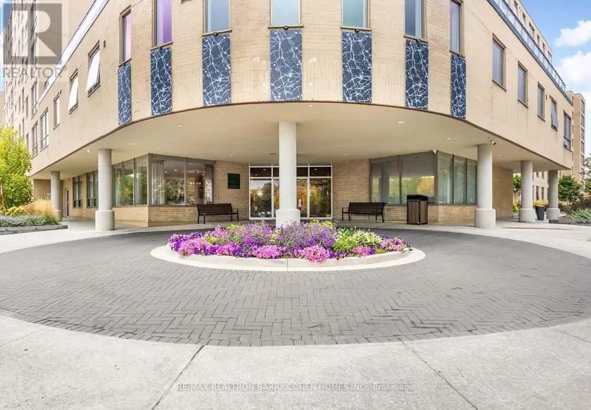 Apartment at 404 - 326 MAJOR MACKENZIE DRIVE E, Richmond Hill