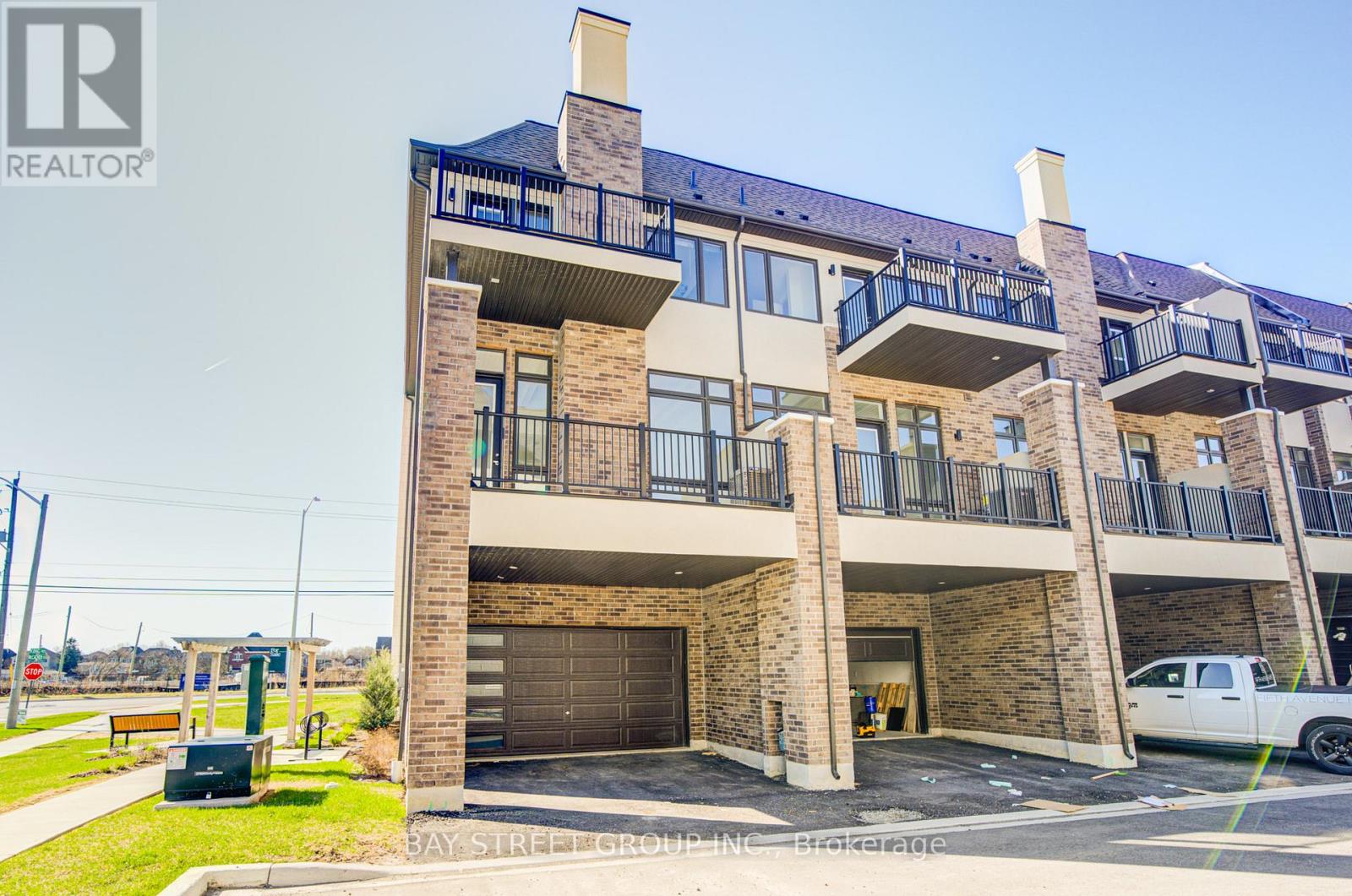 Townhouse at 324 KING ROAD, Richmond Hill (Oak Ridges)