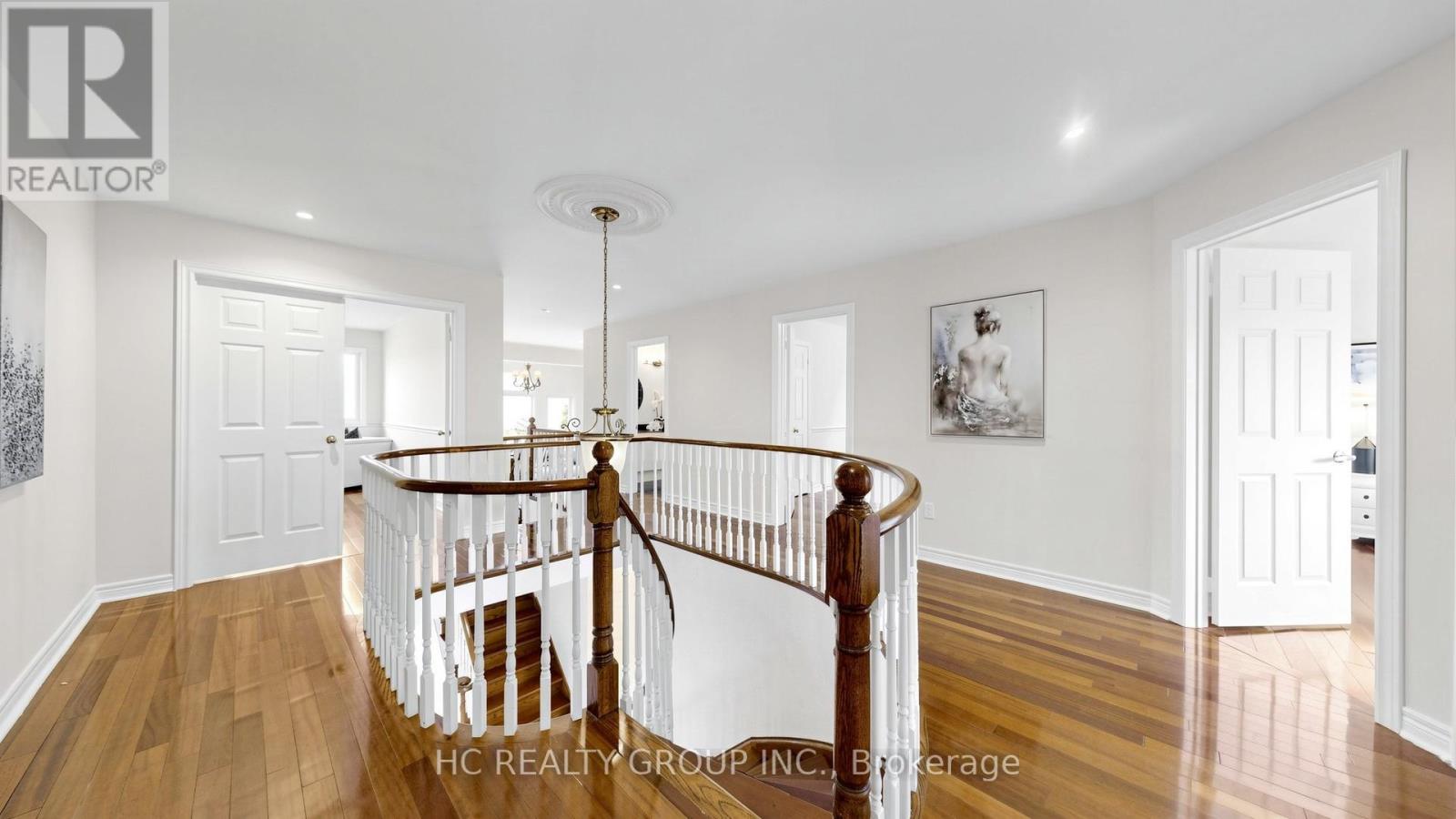 Detached at 23 BROOKEVIEW DRIVE, Aurora