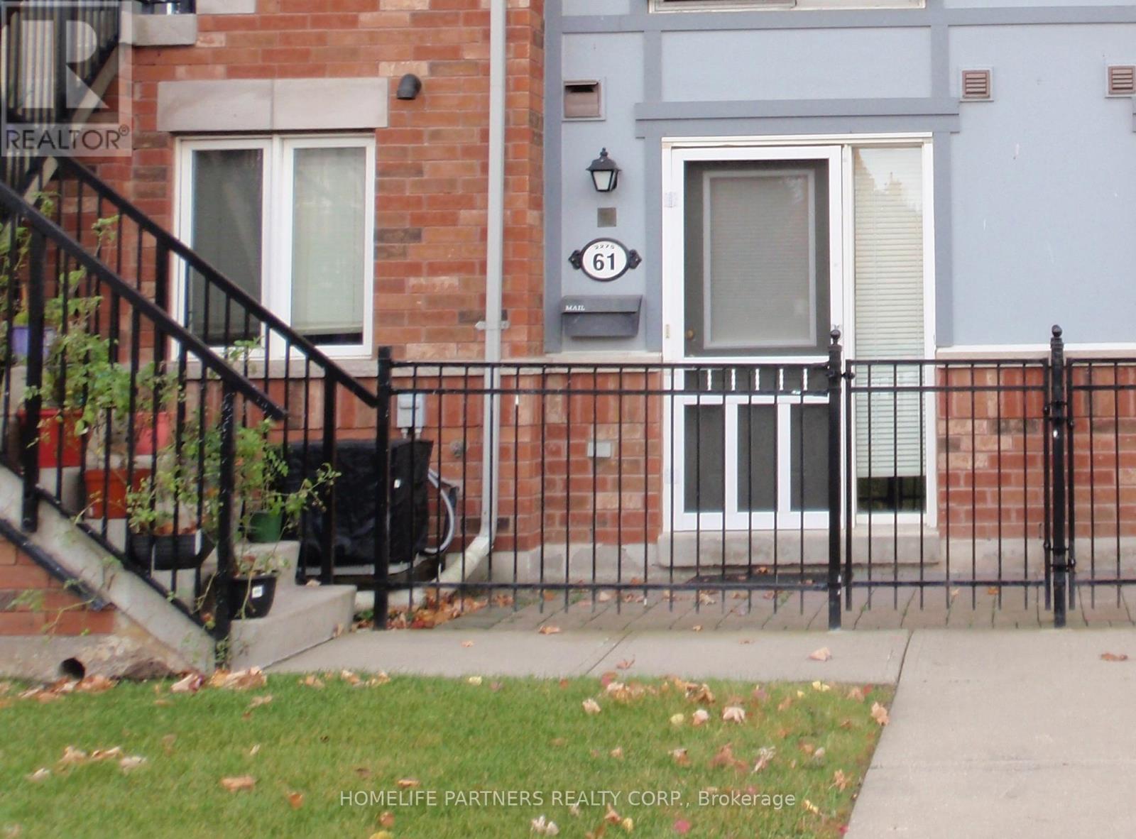 Townhouse at 61 - 2275 BUR OAK AVENUE, Markham (Greensborough)