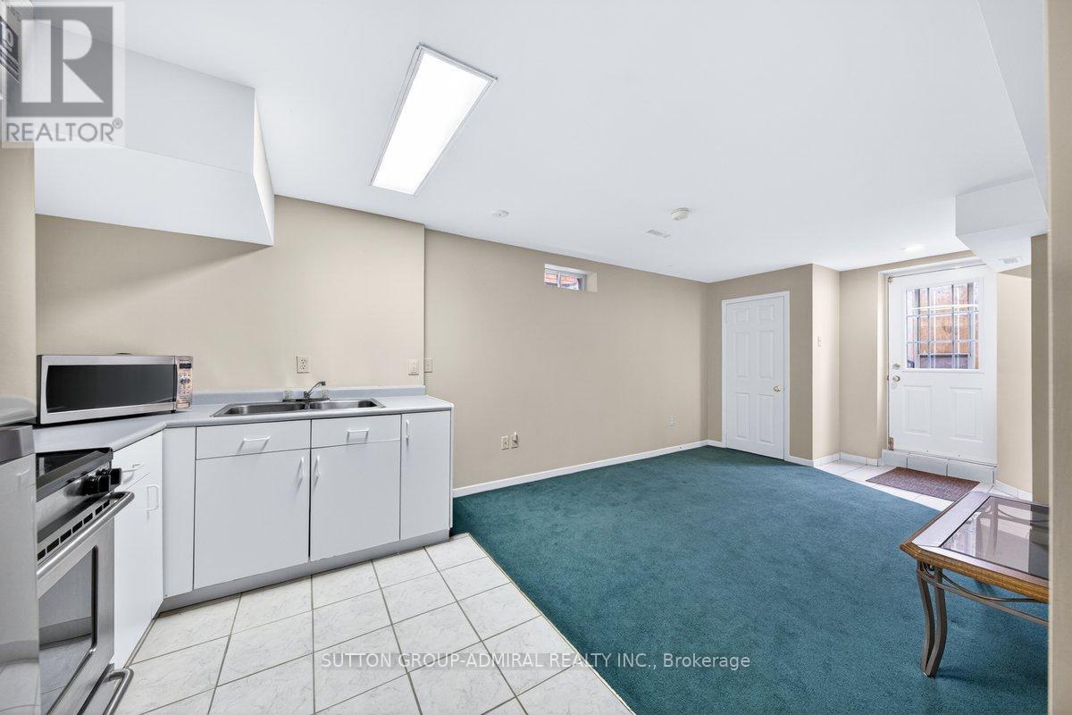 Detached at 126 REDONDO DRIVE E, Vaughan