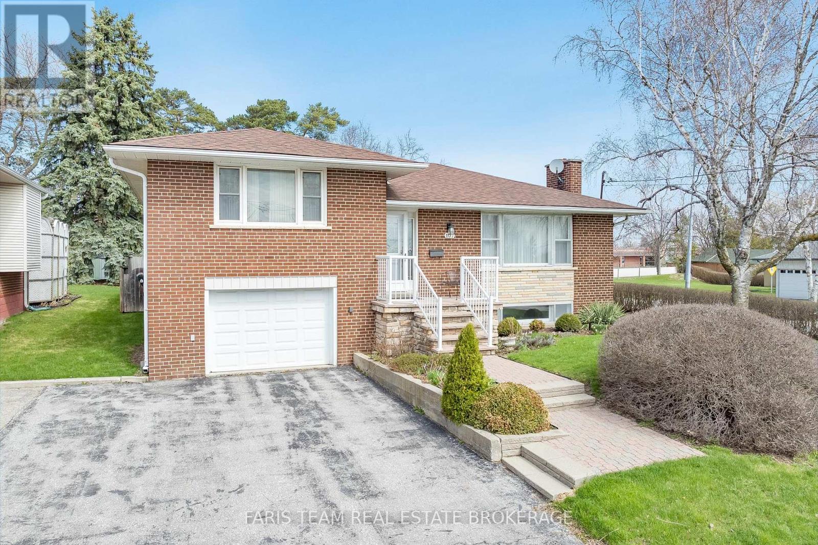 Detached at 107 SCANLON AVENUE, Bradford West Gwillimbury (Bradford)