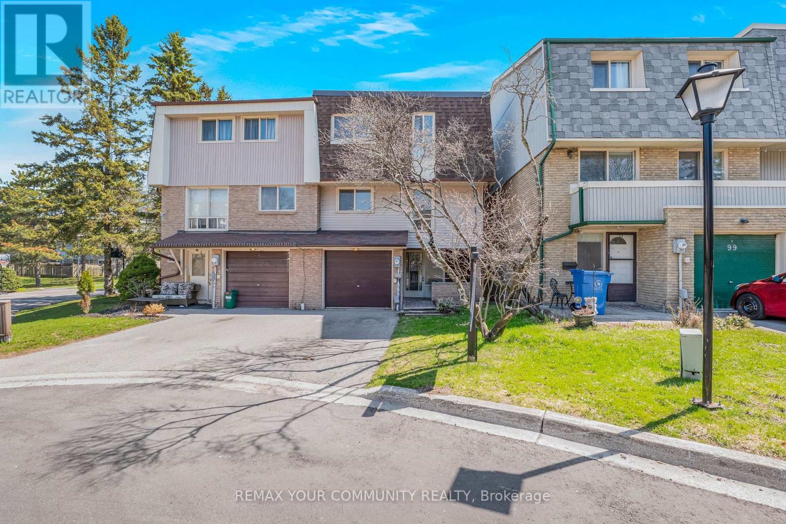 Apartment at 60 - 97 POPLAR CRESCENT, Aurora (Aurora Highlands)