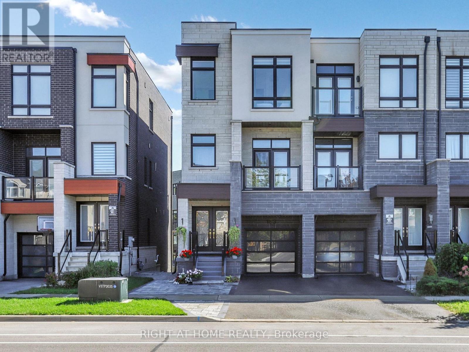 Townhouse at 163 LEBOVIC CAMPUS DRIVE, Vaughan (Patterson)