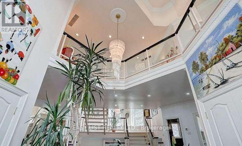 Detached at 206 ARNOLD AVENUE, Vaughan