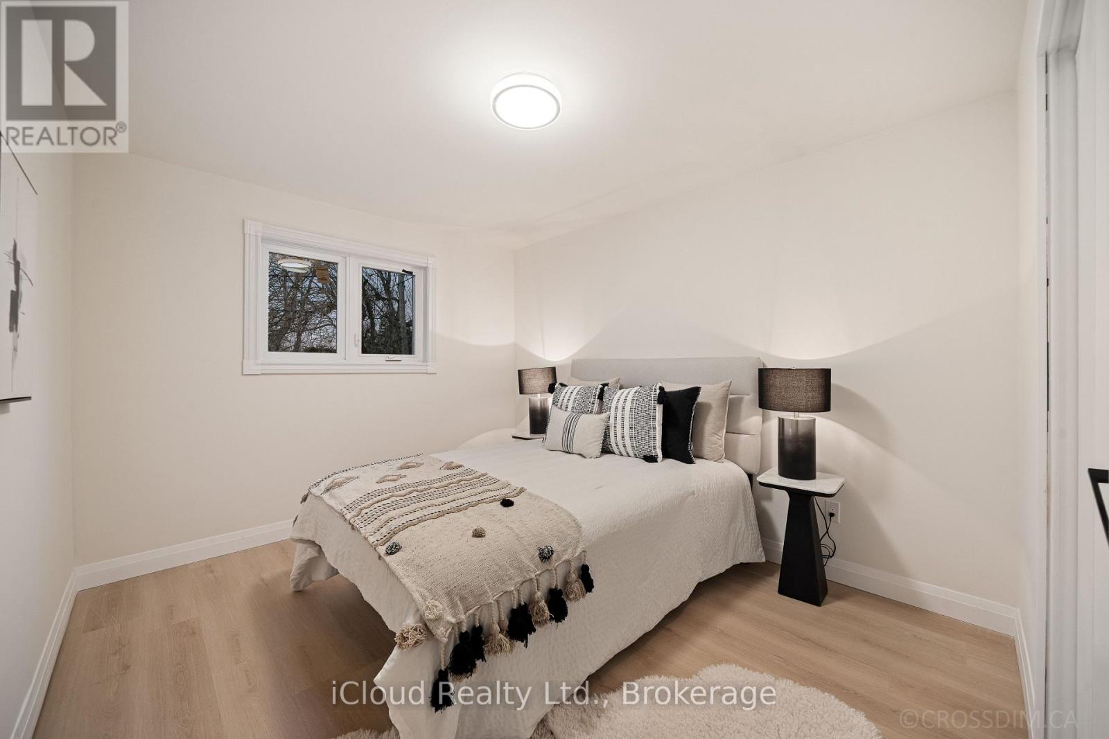 Semi-Detached/Link at 107 BAYVIEW PARKWAY, Newmarket