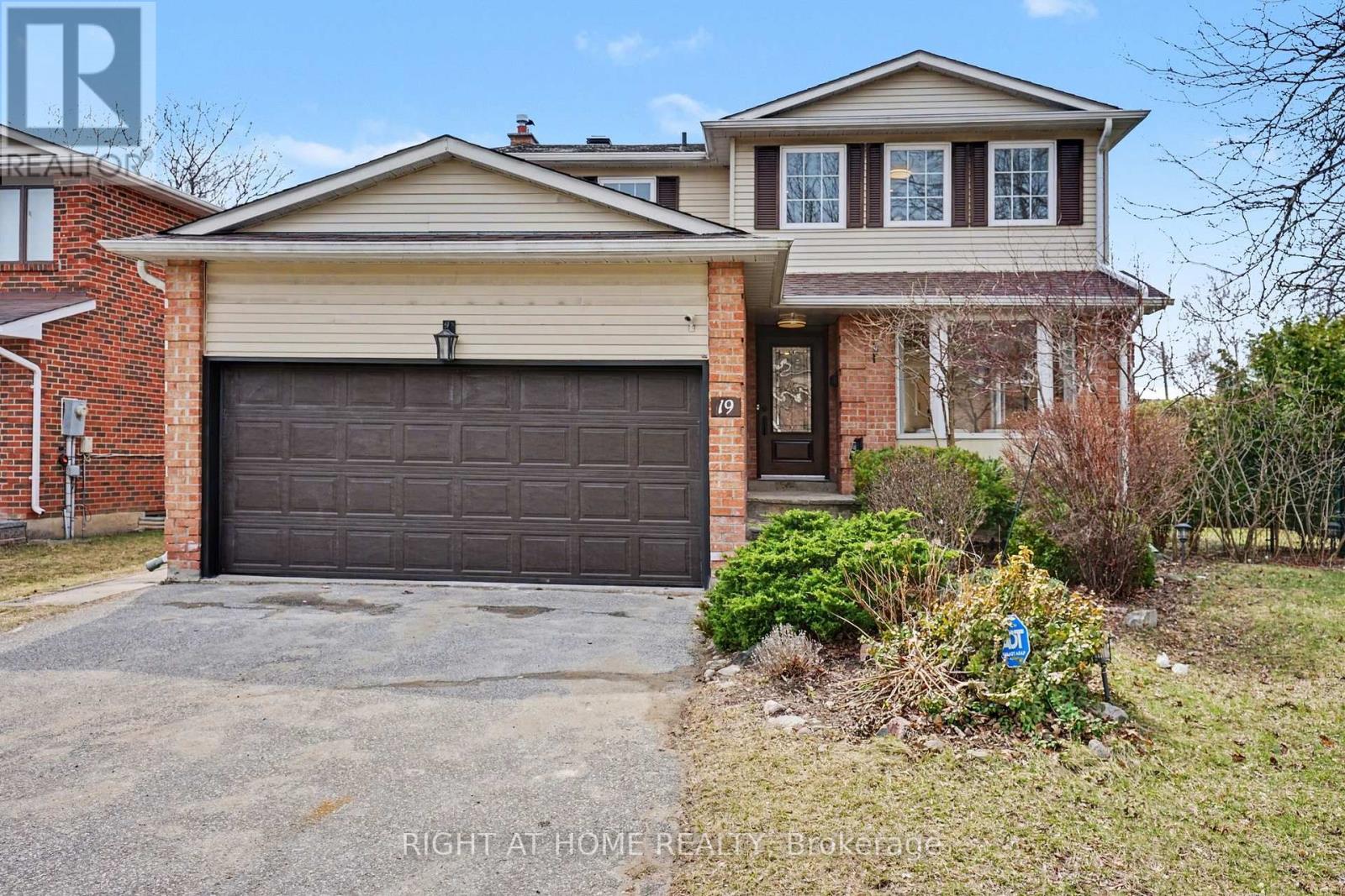Detached at 19 LANG ROAD, Markham (Thornlea)