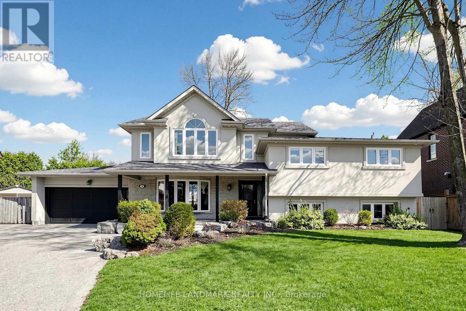 Detached at 16 WORSLEY COURT, Markham (Unionville)