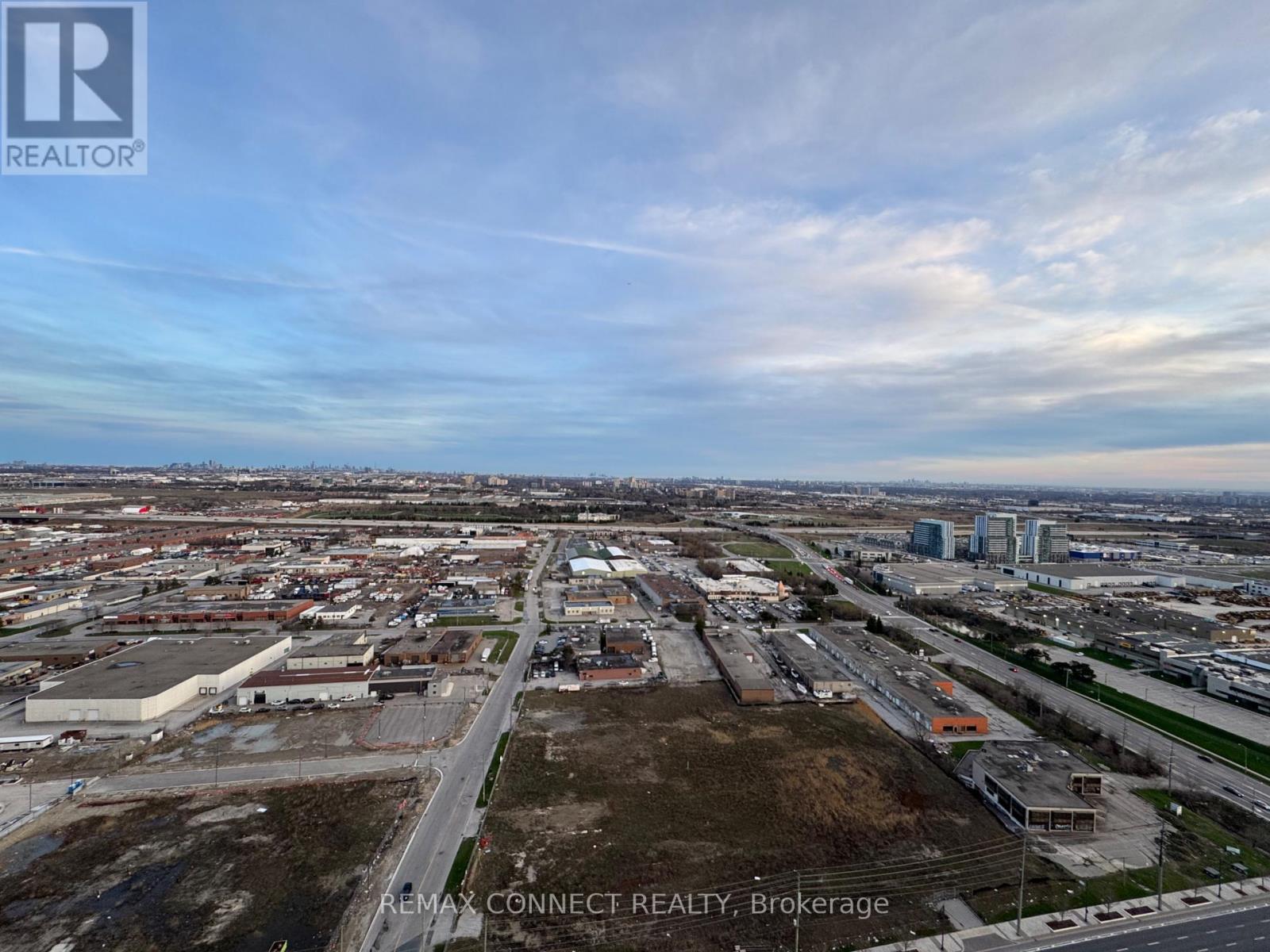 Apartment at 3301 - 2920 HIGHWAY 7 ROAD, Vaughan (Concord)