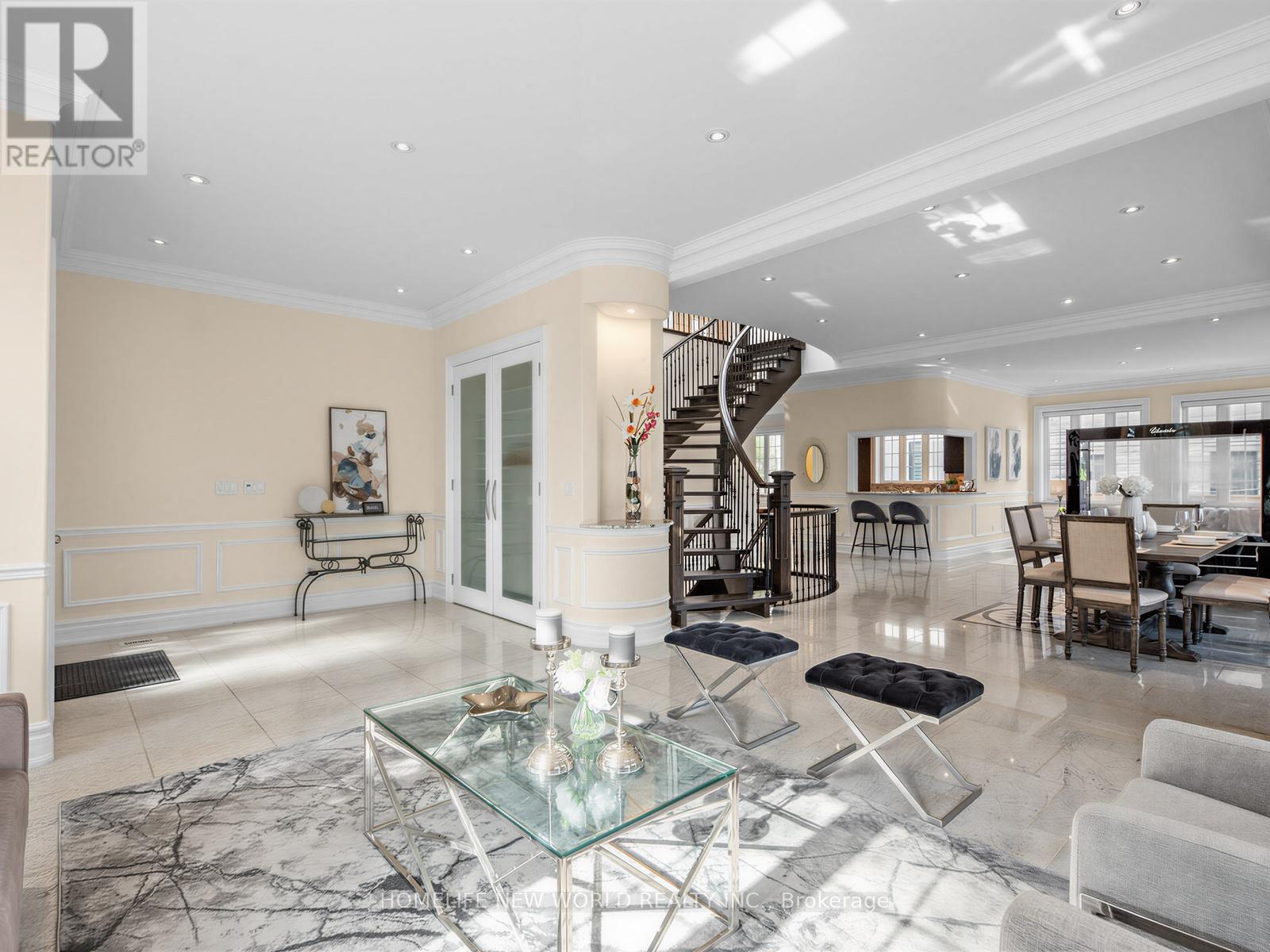 Detached at 5 OAKCREST AVENUE, Markham
