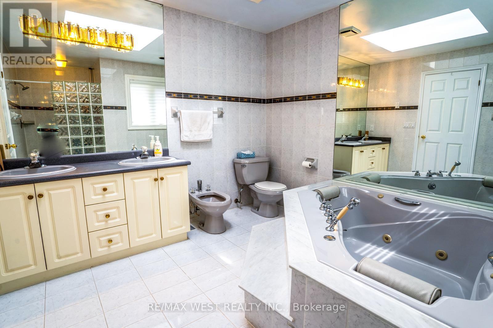 Detached at 229 BAKER AVENUE, Richmond Hill