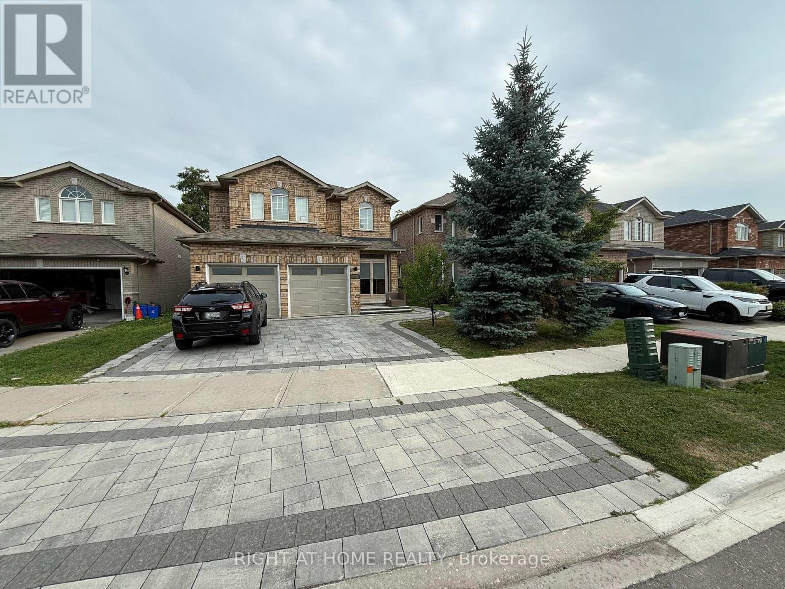 Detached at 57 BAYSWATER AVENUE, Richmond Hill (Oak Ridges Lake Wilcox)