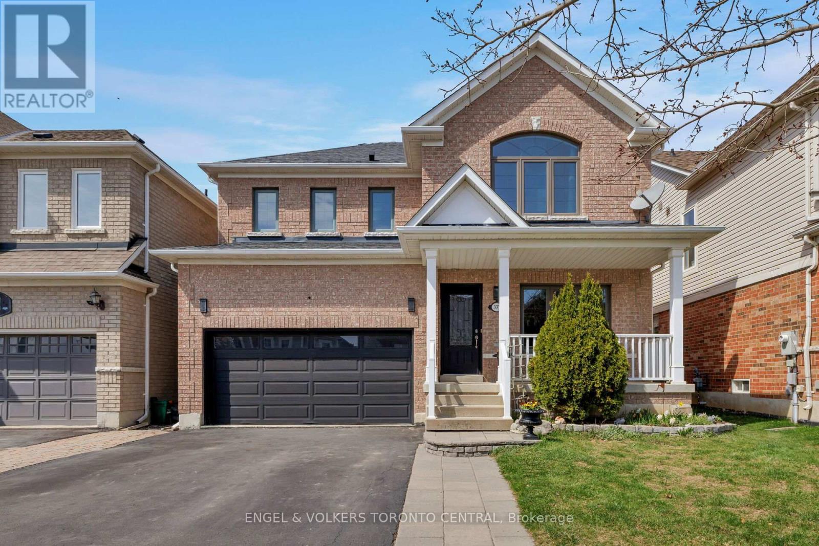 Detached at 337 KIRKVALLEY CRESCENT, Aurora (Bayview Wellington)