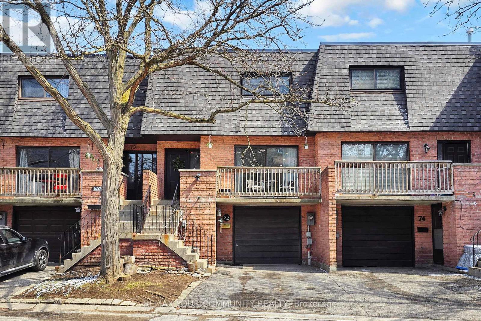 Townhouse at 16 - 72 ASHGLEN WAY, Markham (Unionville)