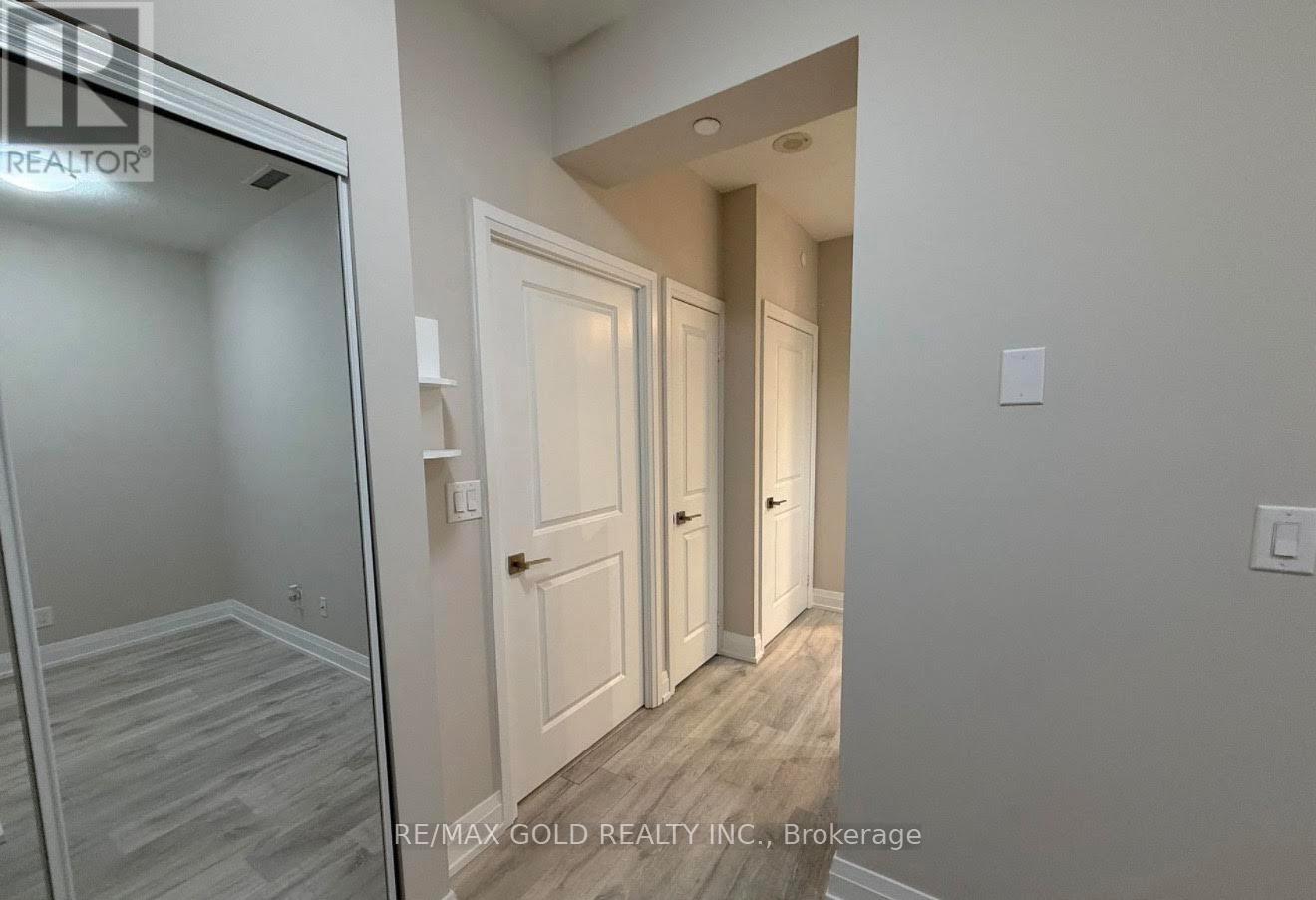 Apartment at 510 - 3700 HIGHWAY 7, Vaughan (Vaughan Corporate Centre)