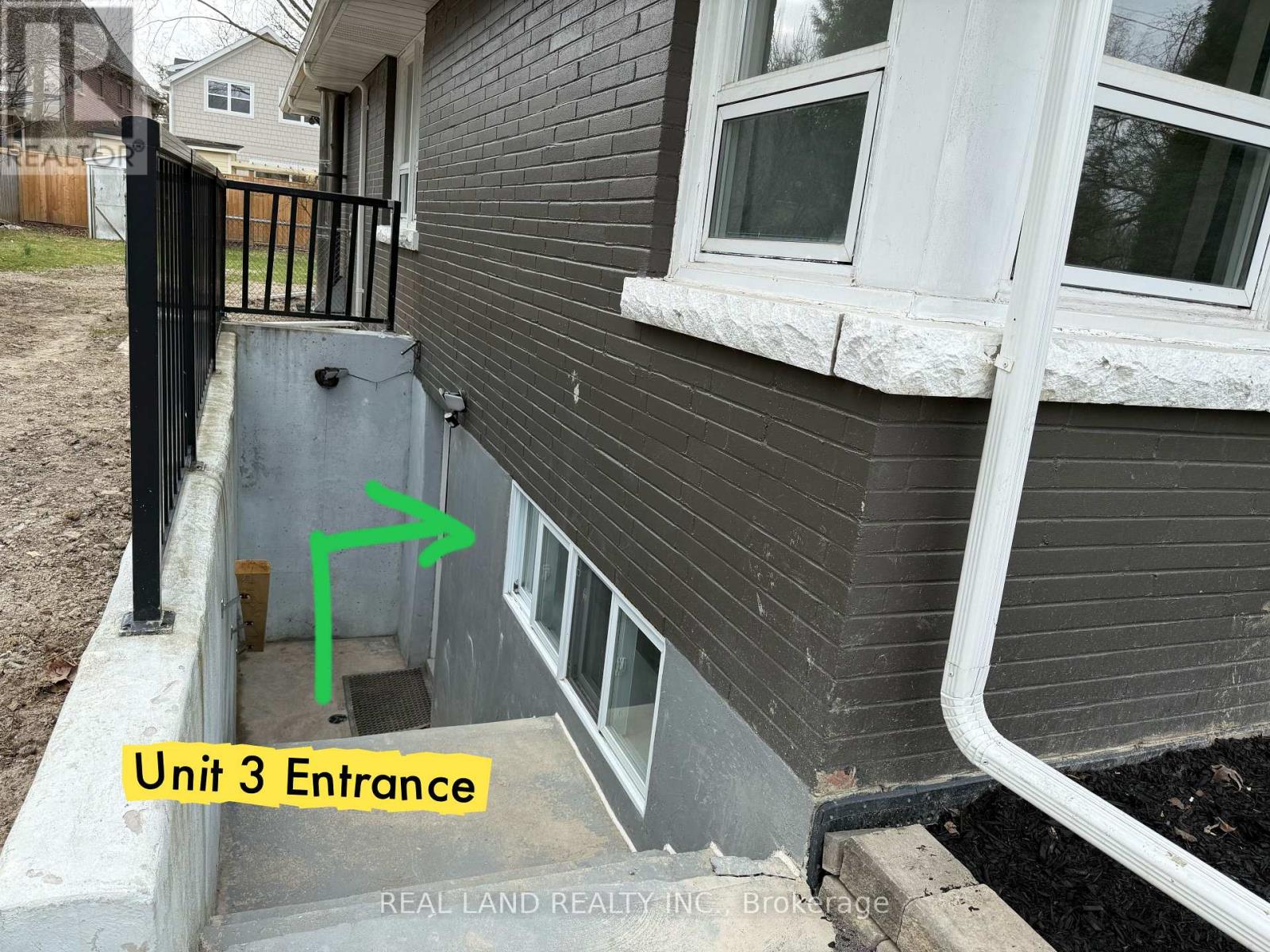 Detached at 3 (BASEMENT) - 220 MILLARD AVENUE, Newmarket (Central Newmarket)
