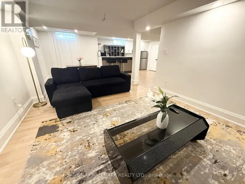Detached at BASEMENT - 7 CHARING CRESCENT, Aurora