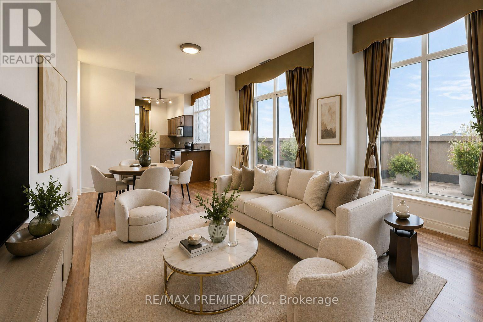 Apartment at PH07 - 9225 JANE STREET, Vaughan (Maple)