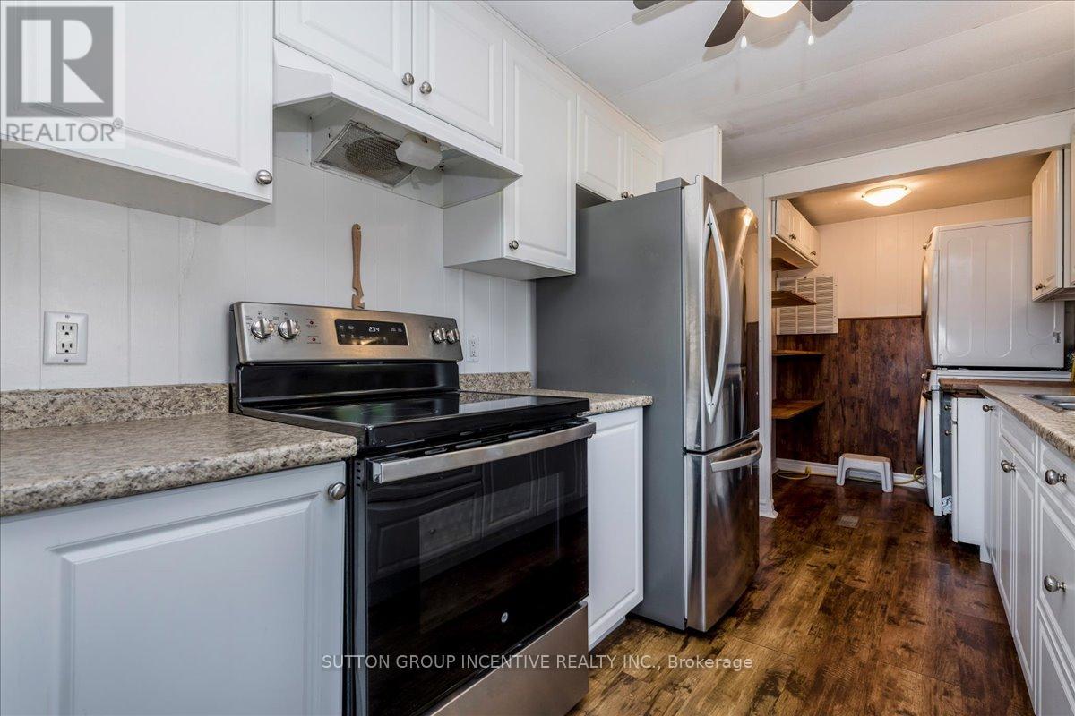Detached at 18 TREFOIL DRIVE, Innisfil