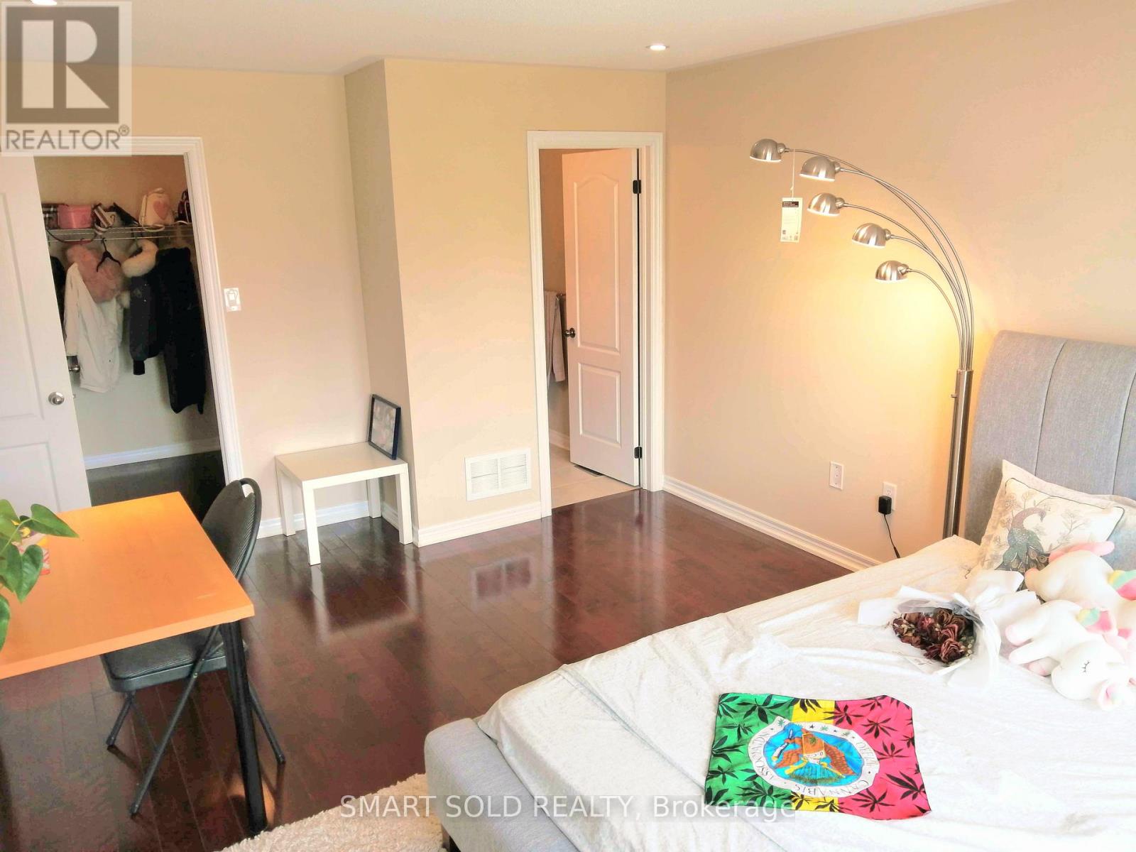 Detached at 9 MARTINAU DRIVE, Markham
