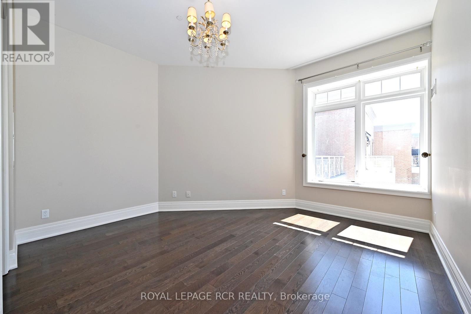 Apartment at 416 - 80 BURNS BOULEVARD, King