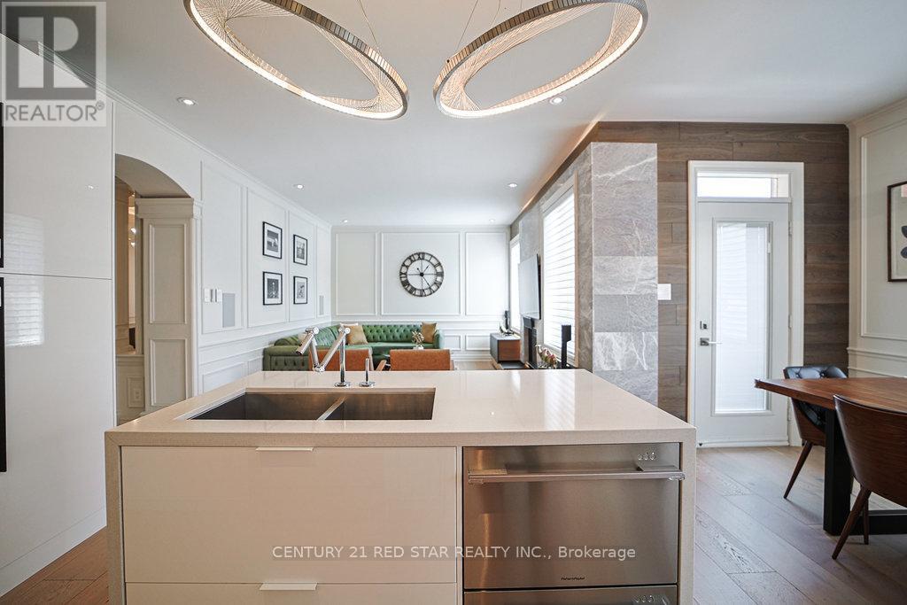 Detached at 35 STANTON AVENUE, Vaughan