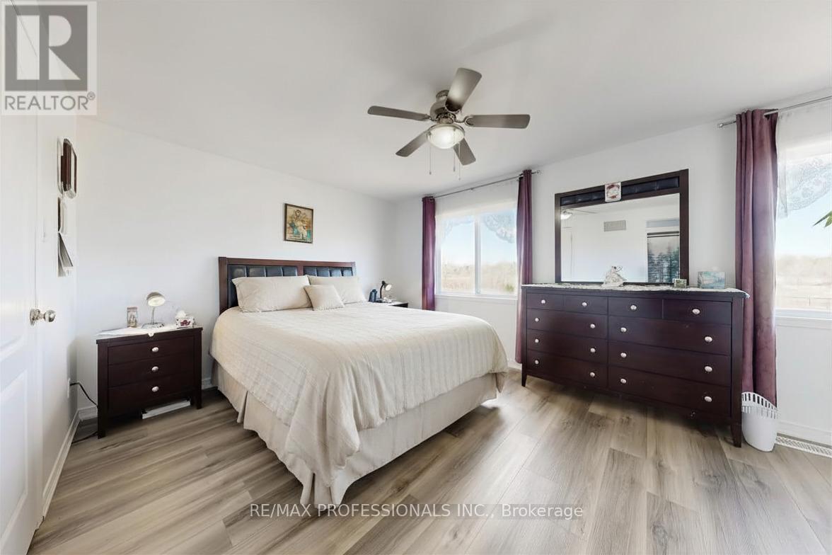 Townhouse at 44 SHEPHARD AVENUE, New Tecumseth