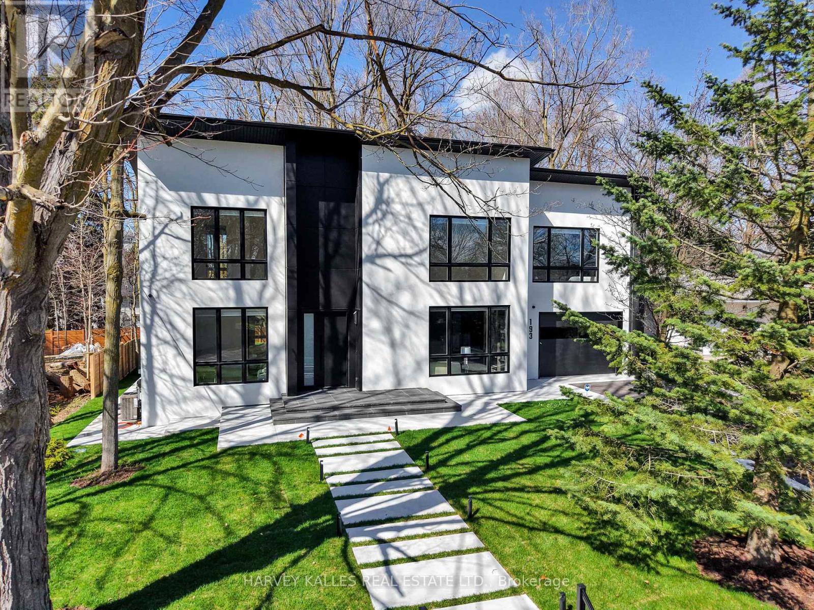 Detached at 193 BEECHWOOD CRESCENT, Newmarket (Central Newmarket)