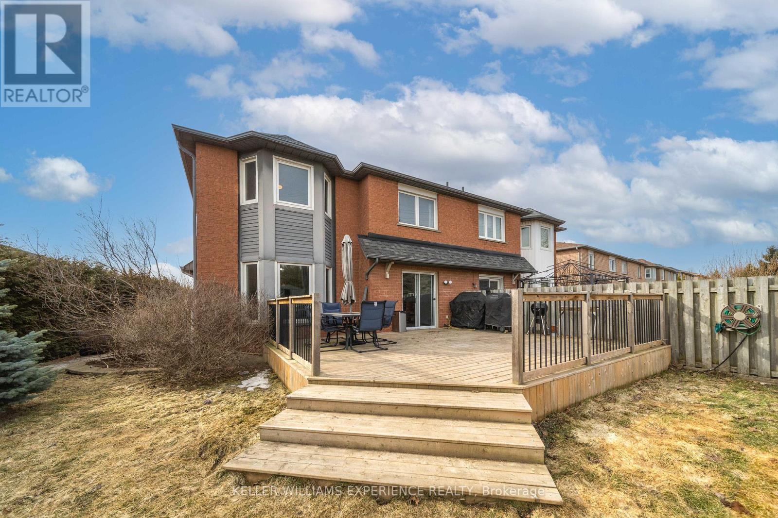 Townhouse at 599 WALPOLE CRESCENT, Newmarket (Stonehaven-Wyndham)