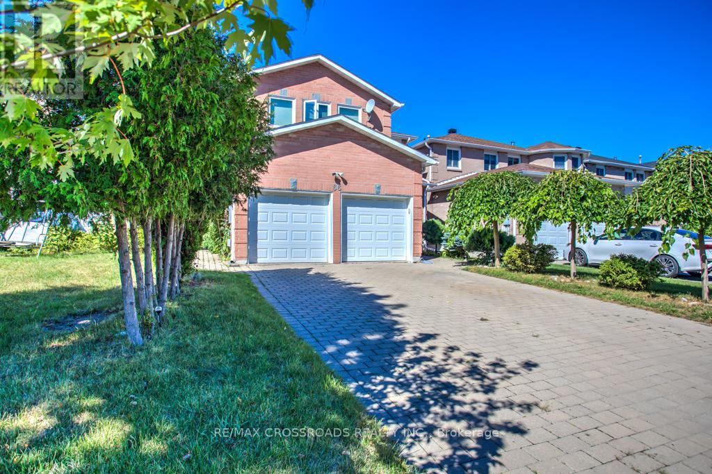 Detached at 66 BAYHAMPTON CRESCENT, Vaughan (Brownridge)